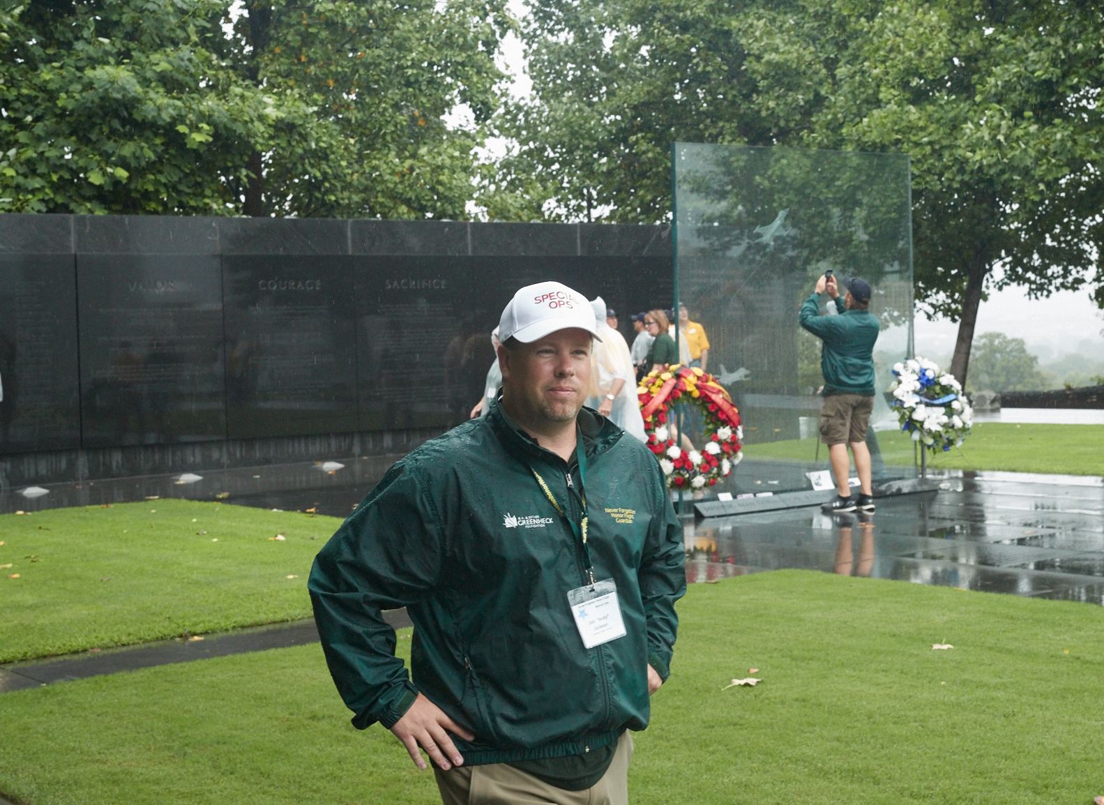 hf33_17228.jpg