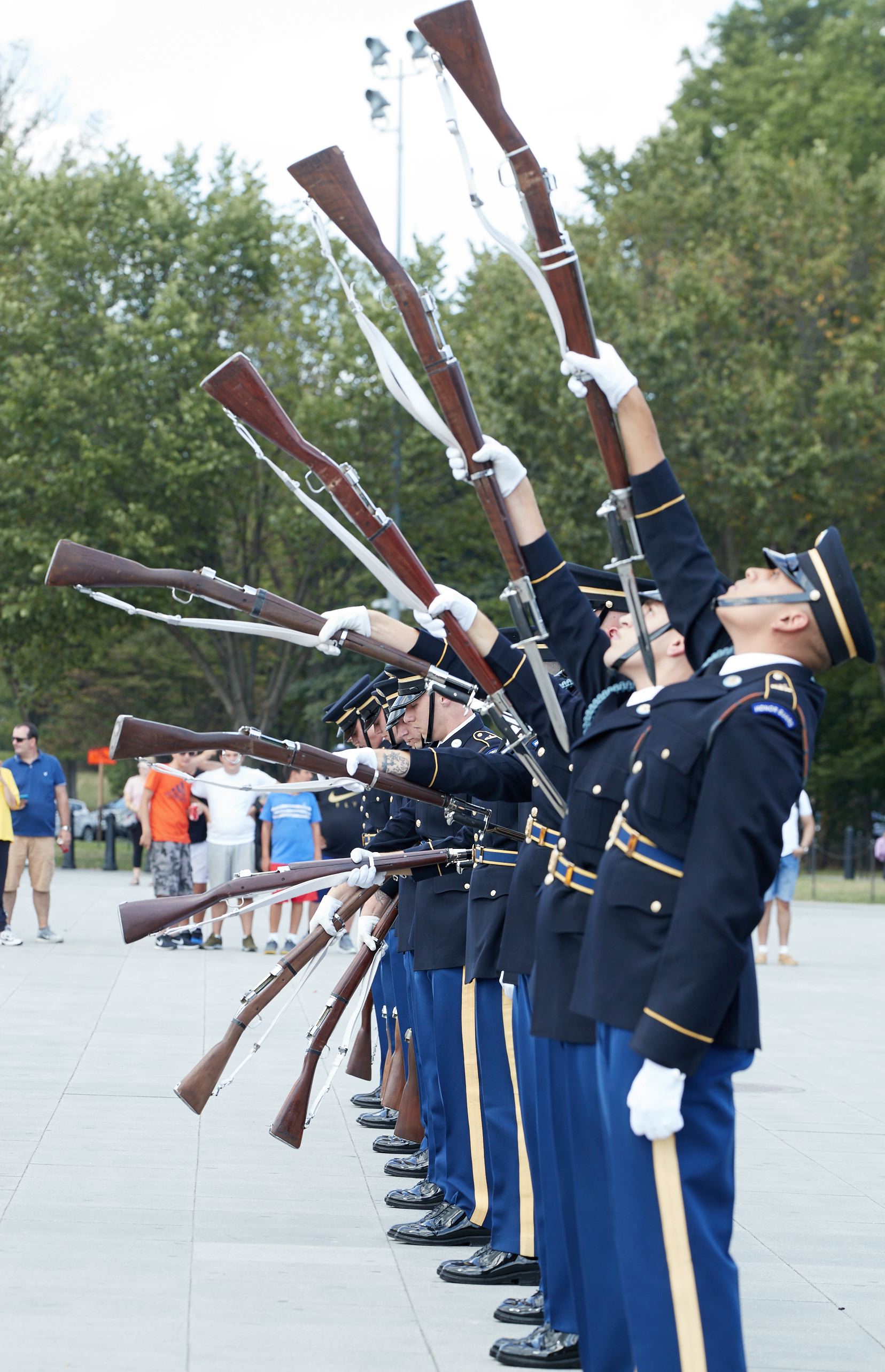 hf_37_42199.jpg